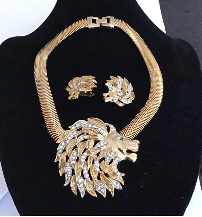 Rare Vintage CRAFT DESIGN Craft Lion Head Gold Omega Chain Necklace Earring set