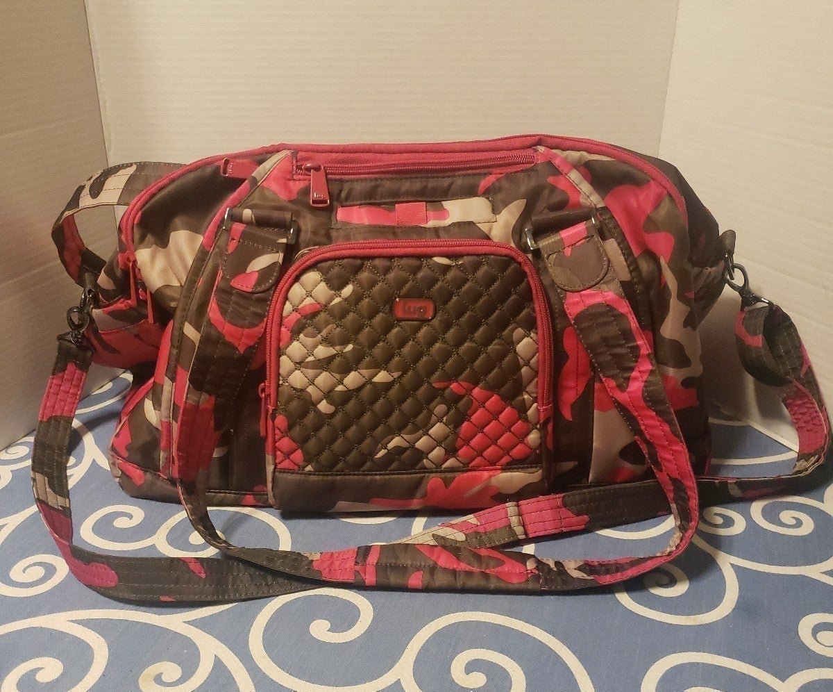 LUG PROPELLER PINK CAMOUFLAGE TRAVEL DUFFLE BAG.