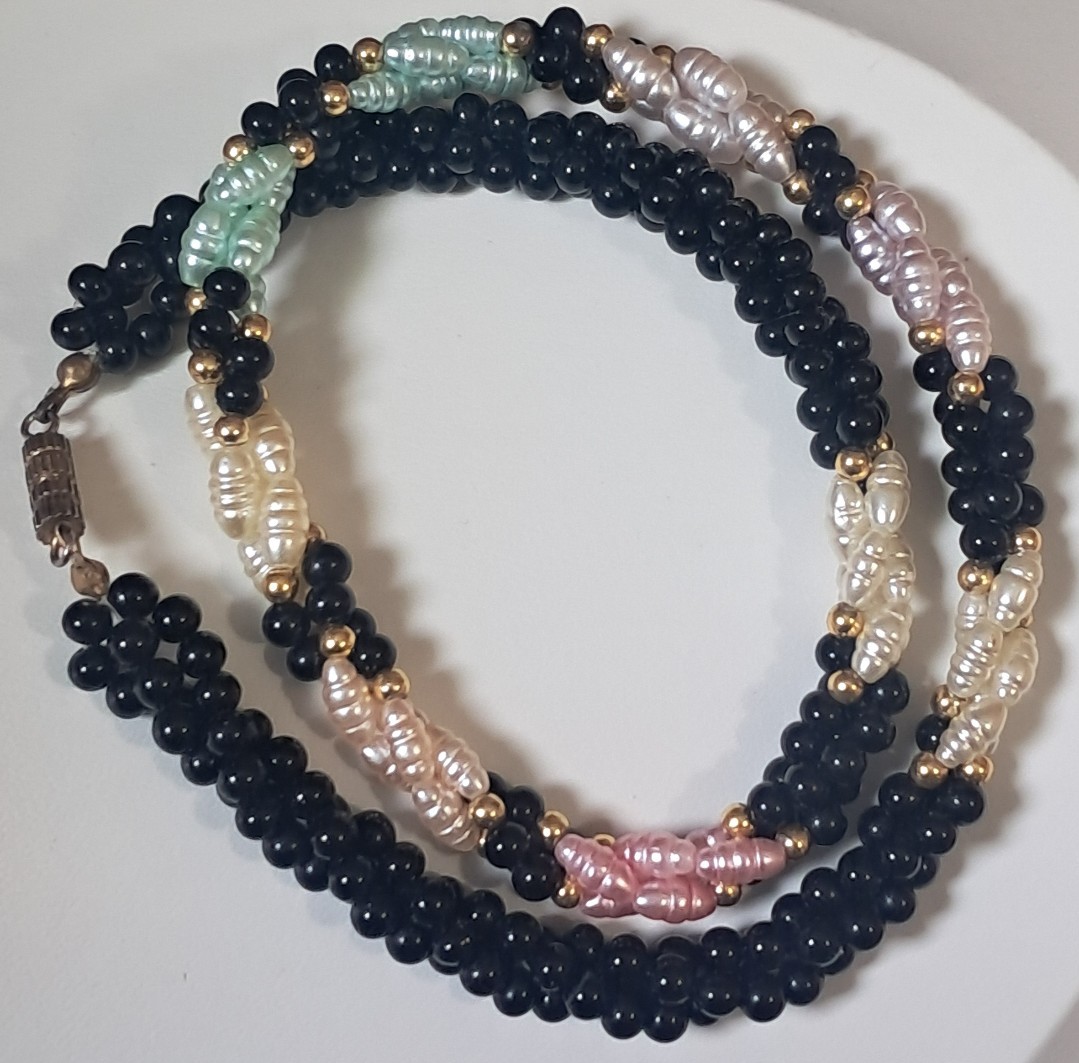 Classy Vintage Freshwater Pearl Twist Necklace Onyx Gemstones Gold Filled