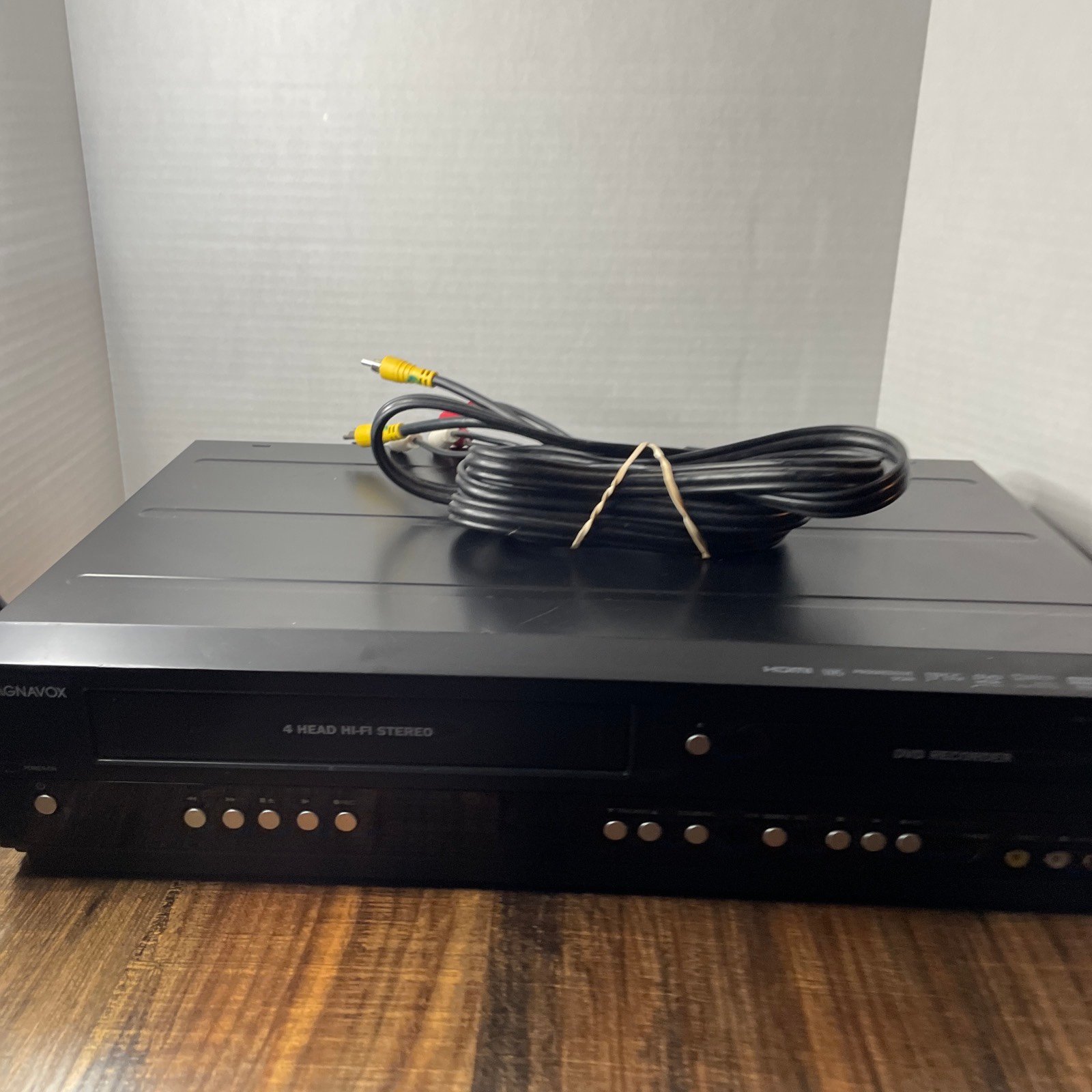 Magnavox DVD Player / VCR Combo MDR161V/F7 Head Hi-Fi Stereo Tested No Remote