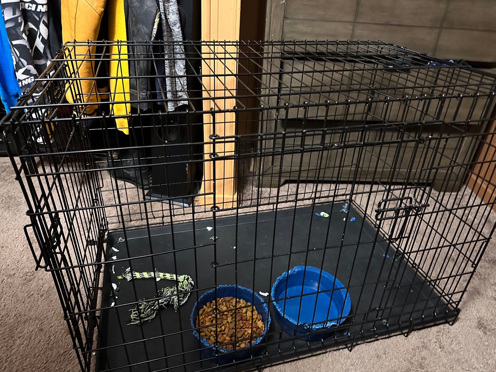 Dog crate