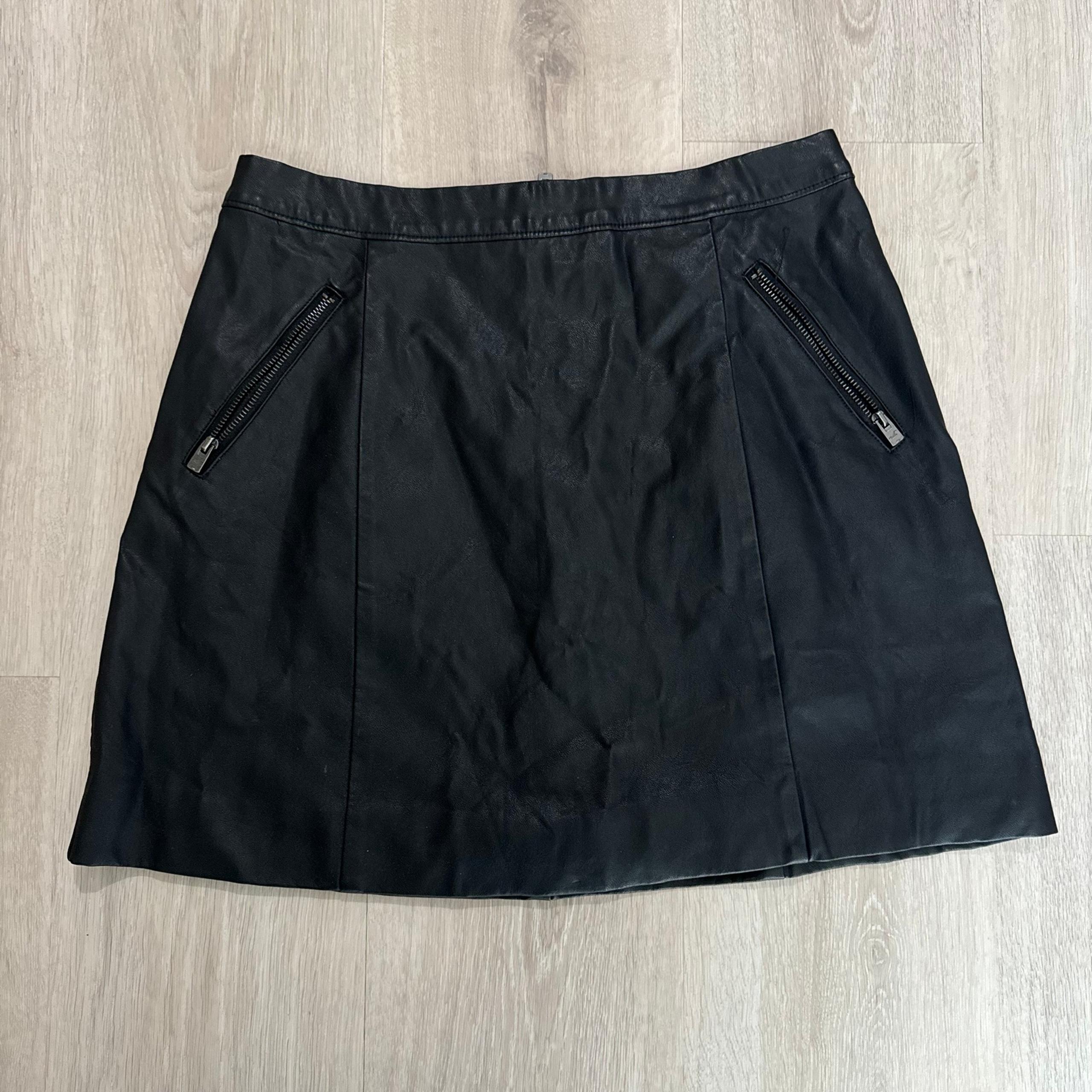 hollister black faux leather zipper pocket mini skirt dress bottom