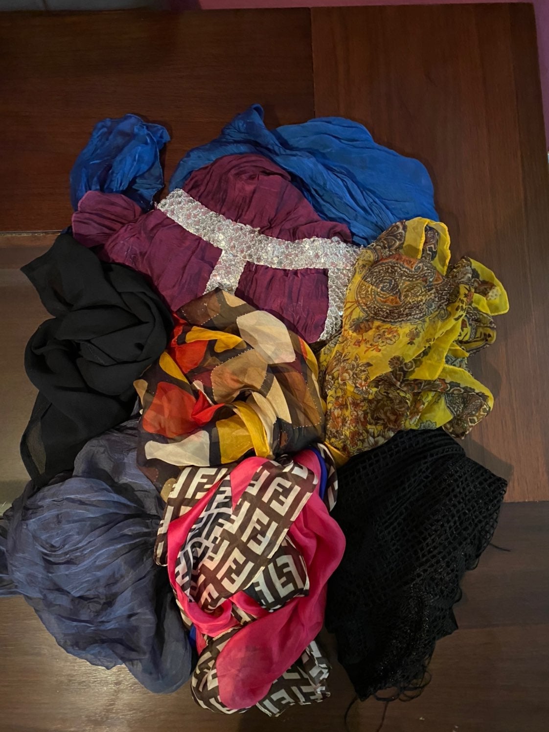 Alot of scarf
