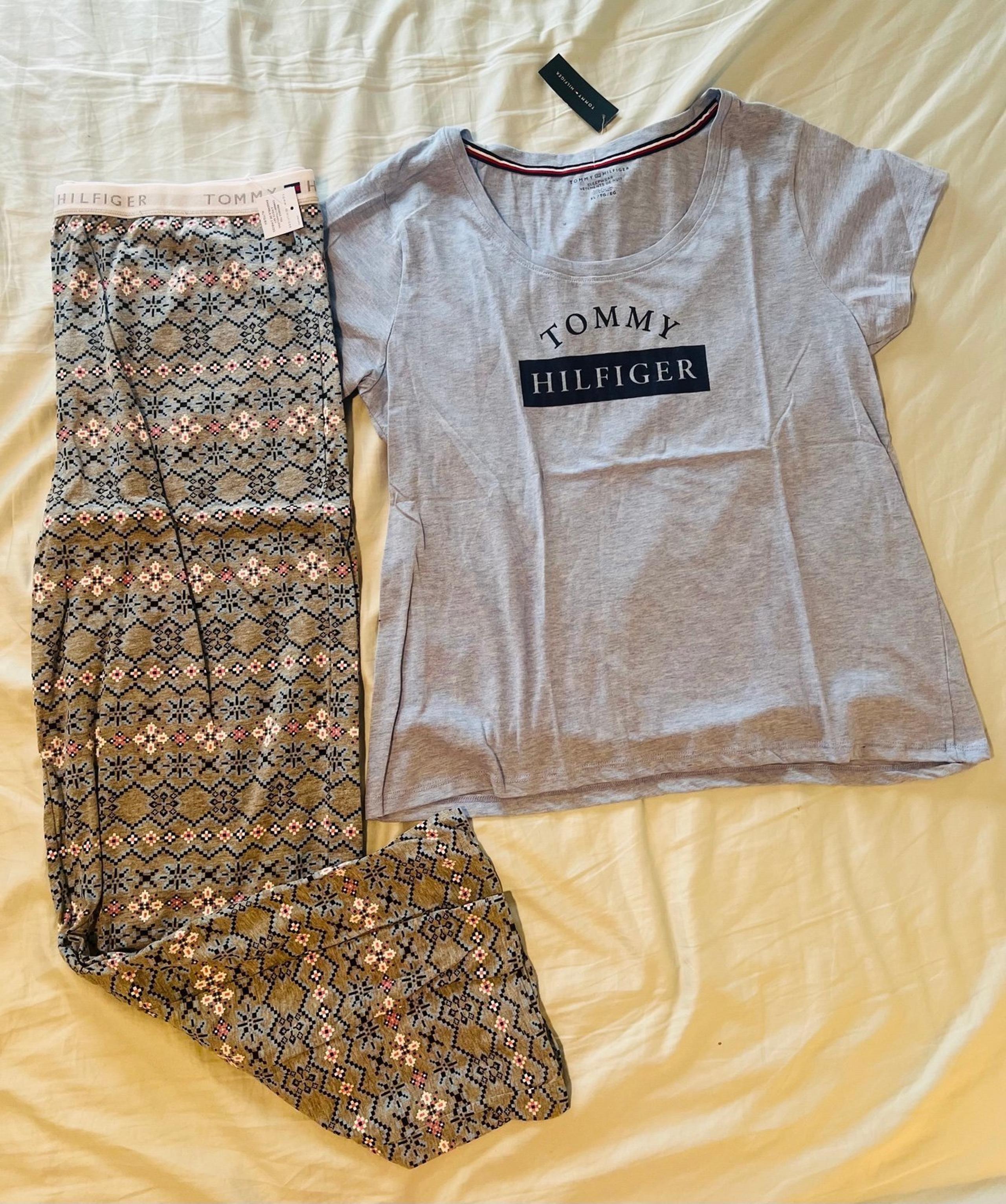 Tommy Hilfiger Pajama Set Medium