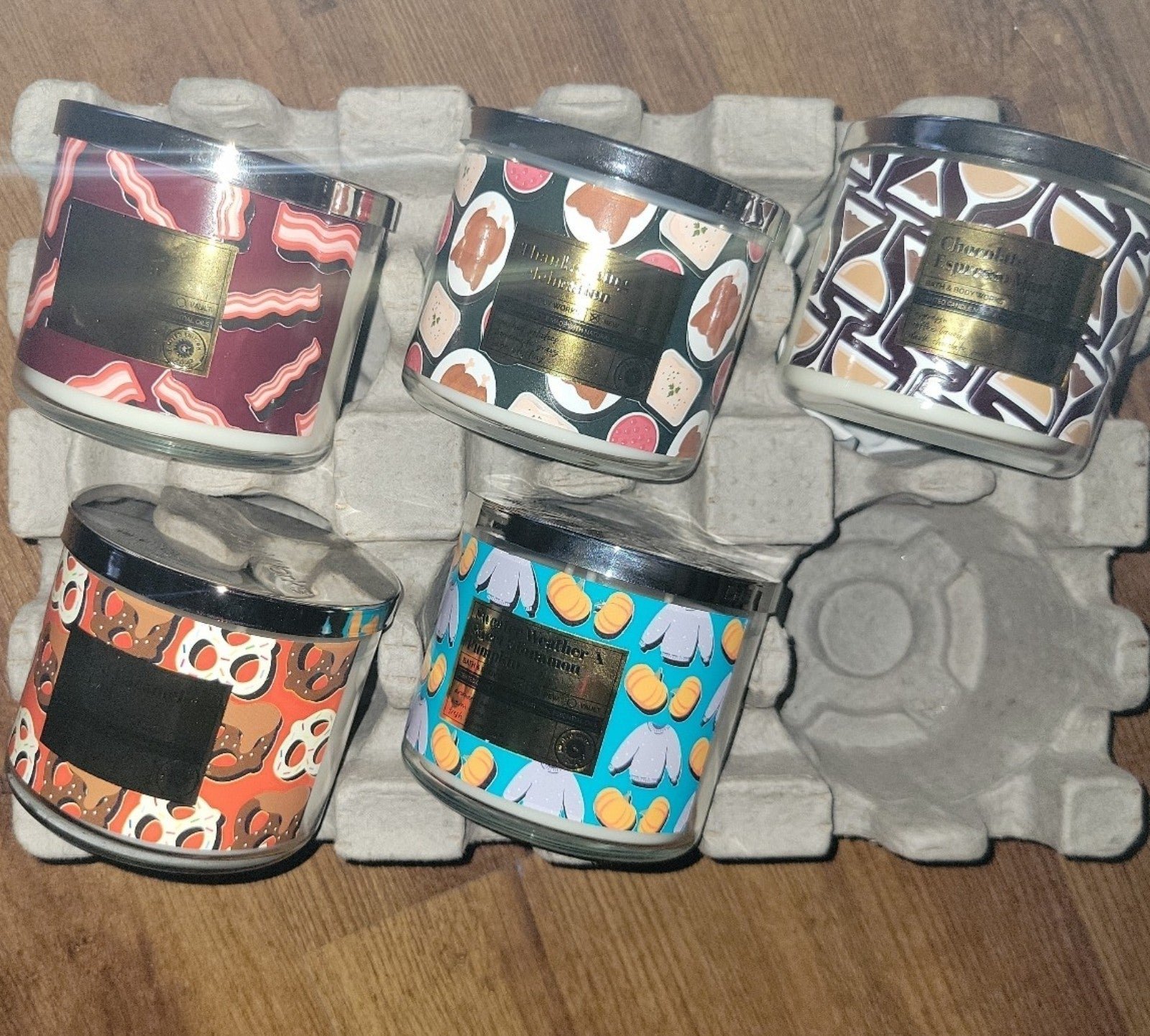 Bundle of 5 limited edition candles by bath and body works