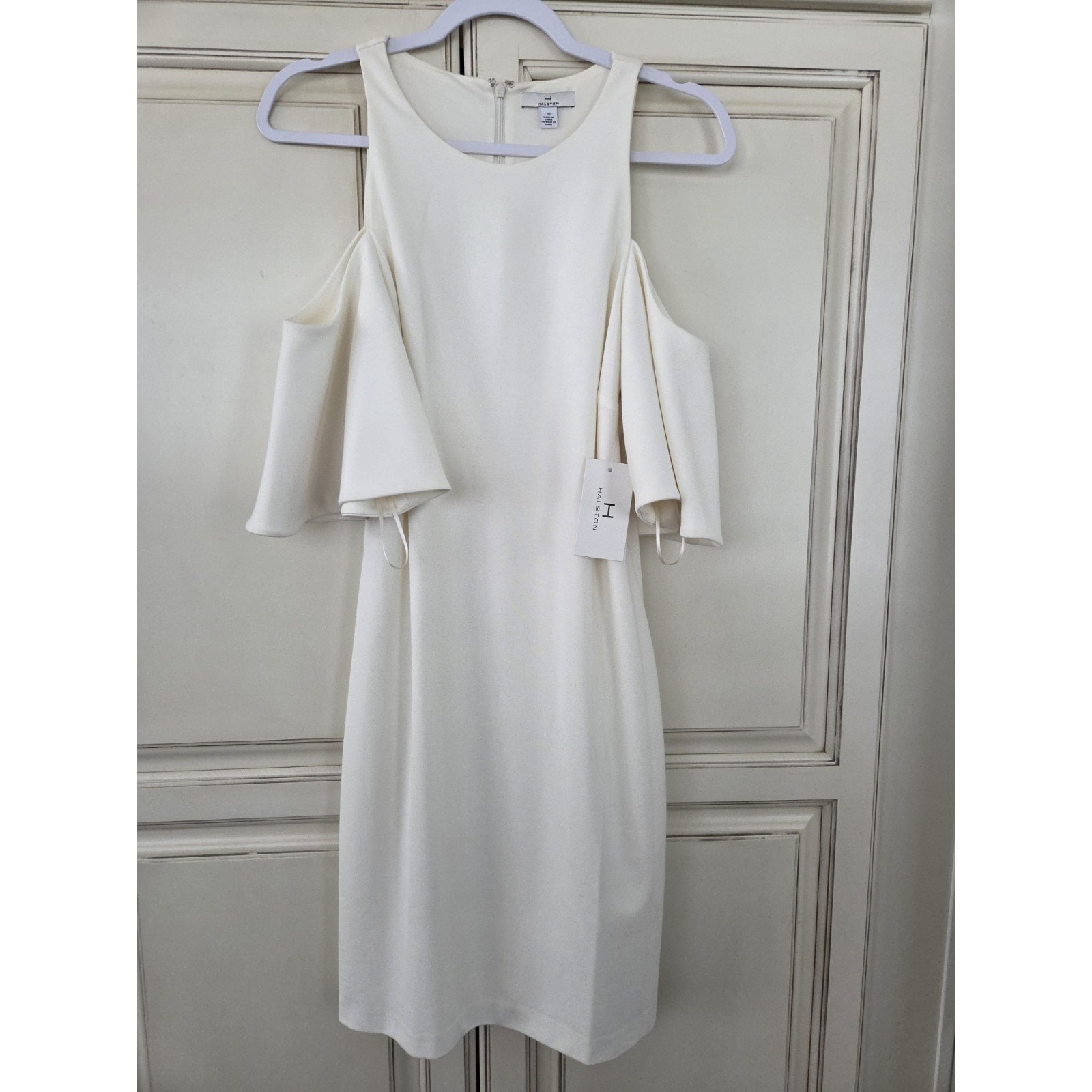 Halston Cold Shoulder Dress Bell Sleeves Cream Size 10 Nwt
