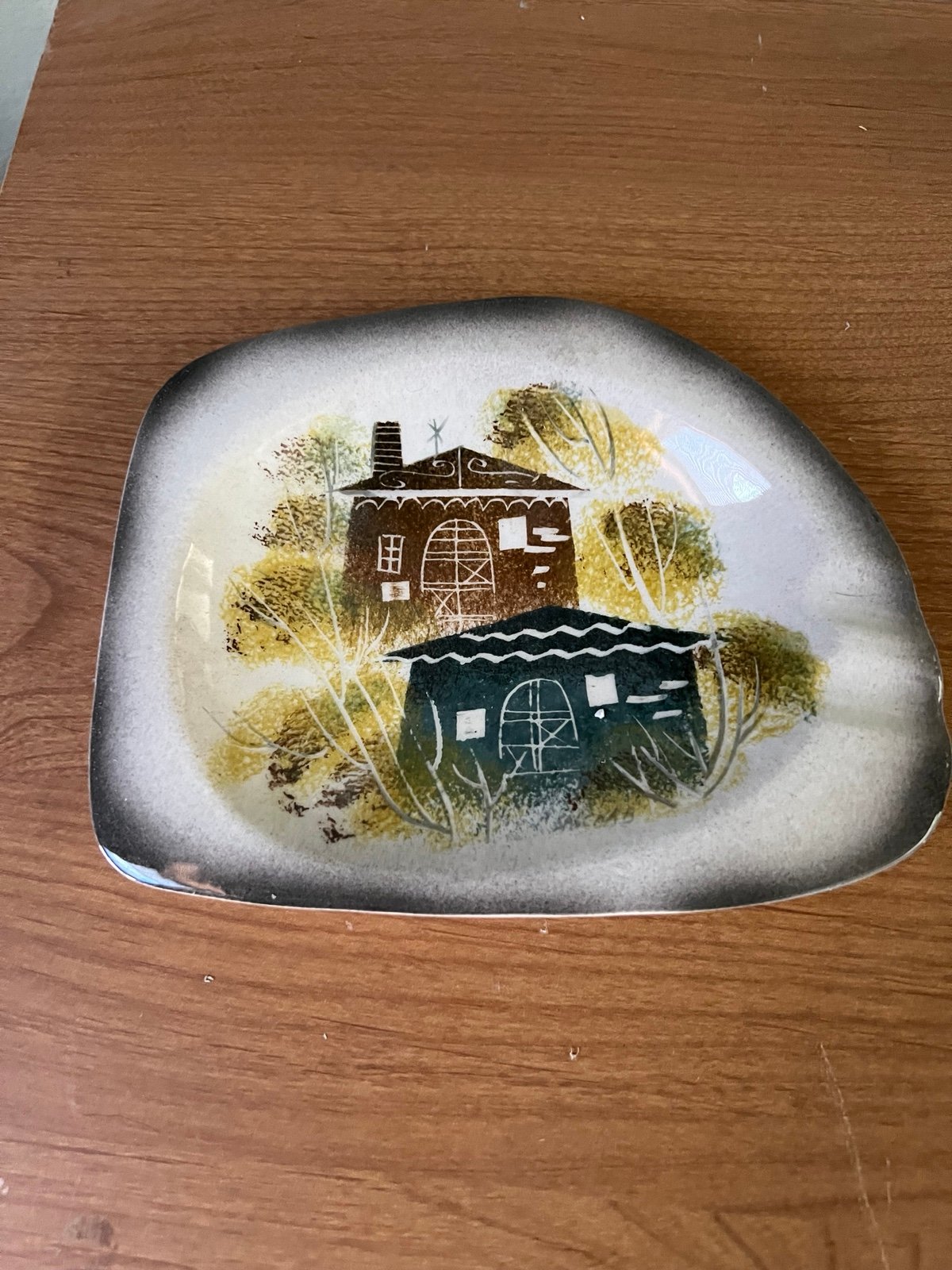 Sascha Brastoff Asymmetrical Free Form ashtray, House Tops village MCM