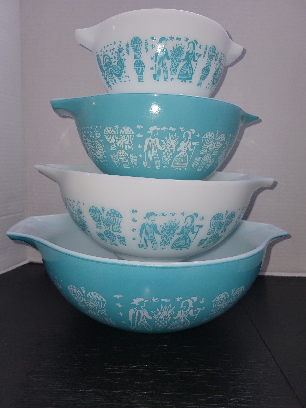 Set Of 4 Vintage Turquoise Pyrex Amish Butterprint Cinderella Mixing Bowl
