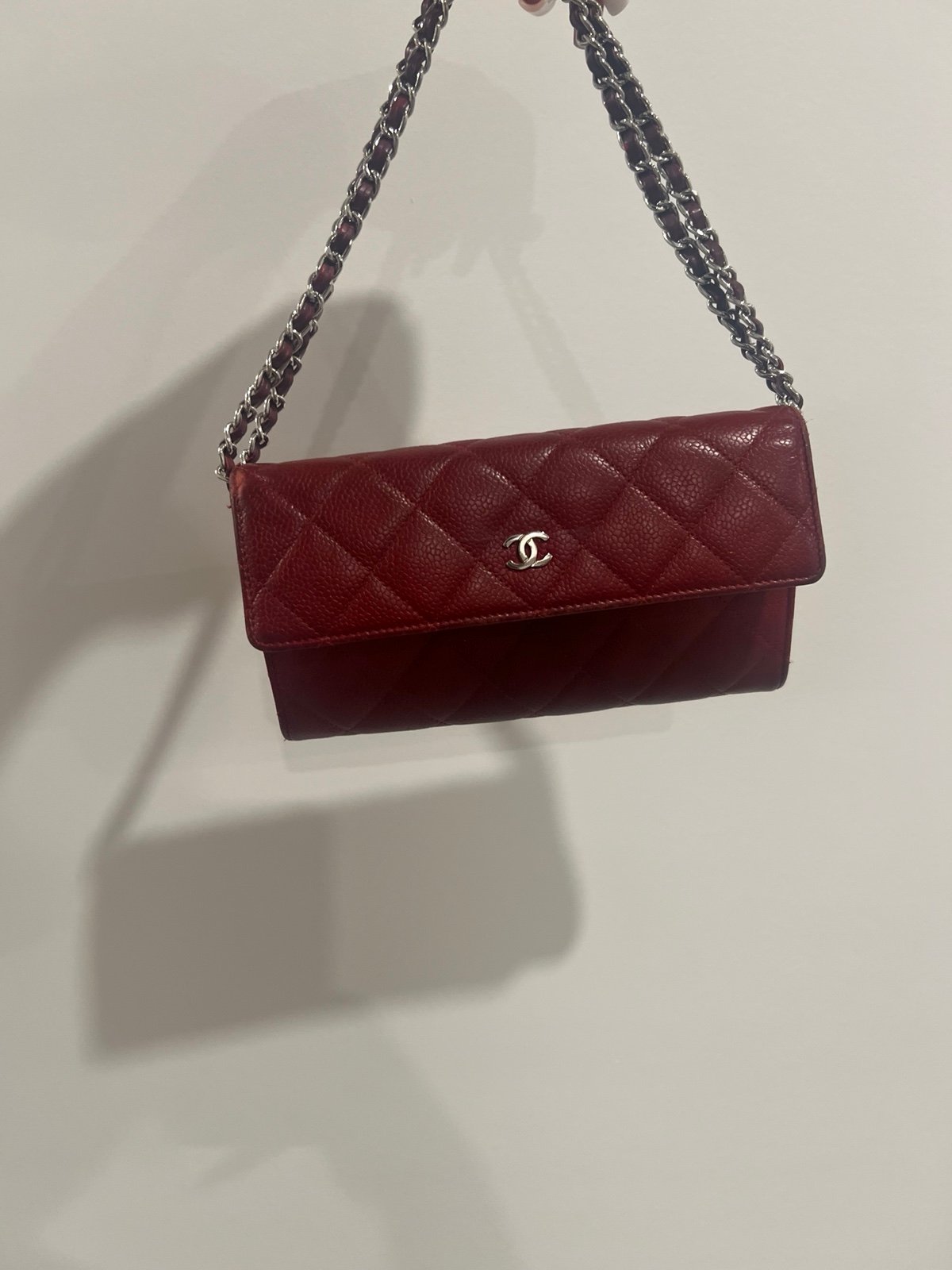 AUTHENTIC CHANEL WALLET ON CHAIN