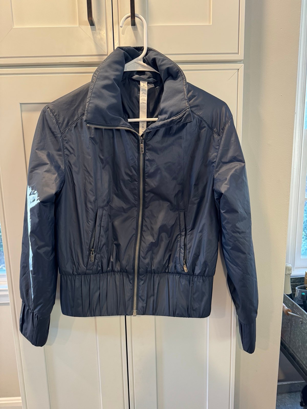 Lululemon Gather And Go Navy Nylon Crop Jacket Womens Size 2 Retractable Hood