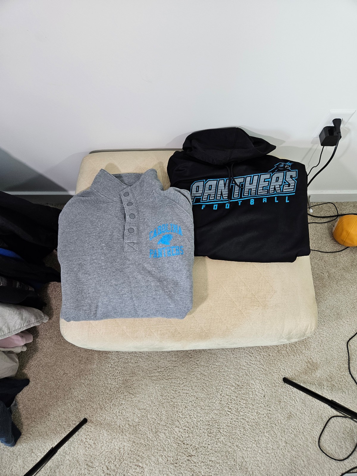 Lot of 2 Men's Carolina Panthers Hoodie and Henley Sweatshirts!