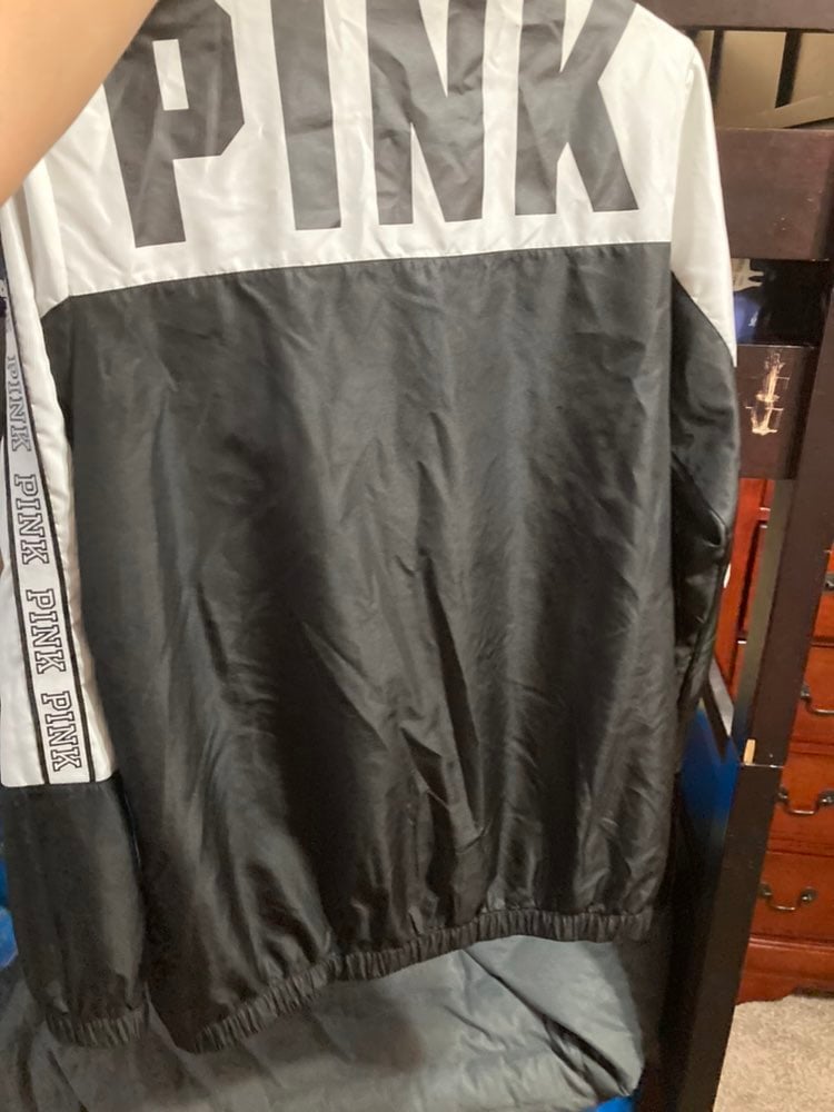 VS PINK