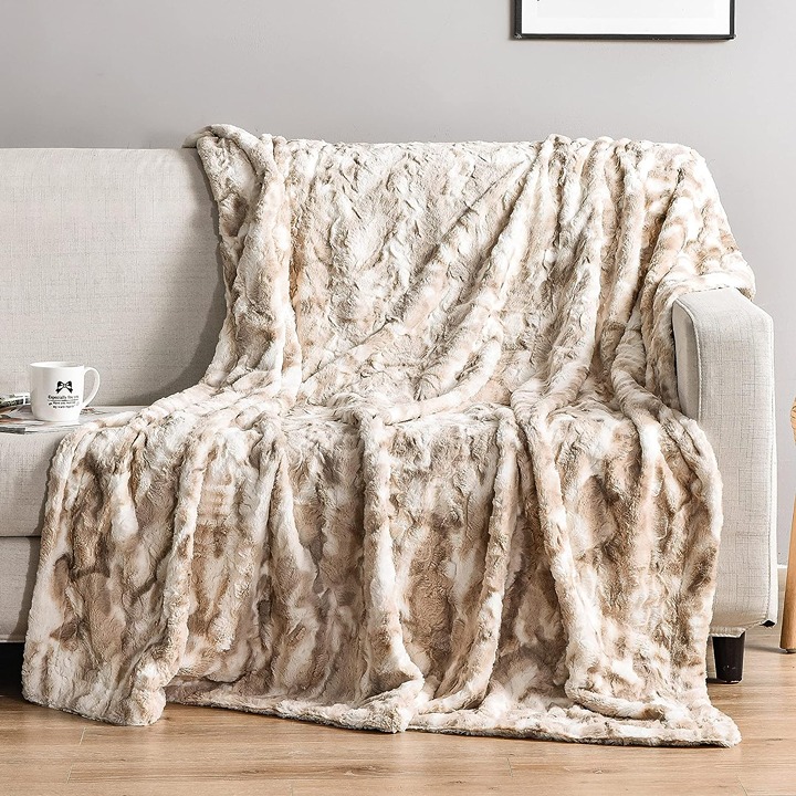 60 x 80 Luxurious Warm Blanket