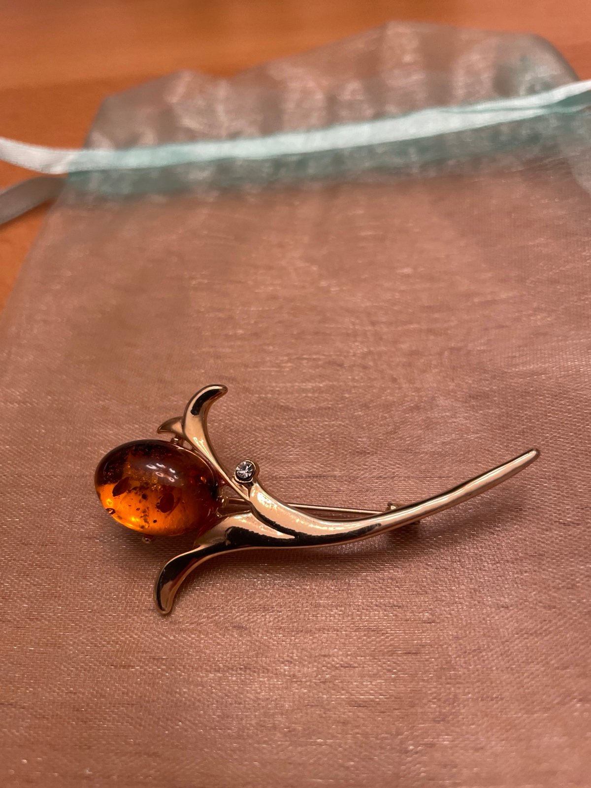 Vintage amber pin
