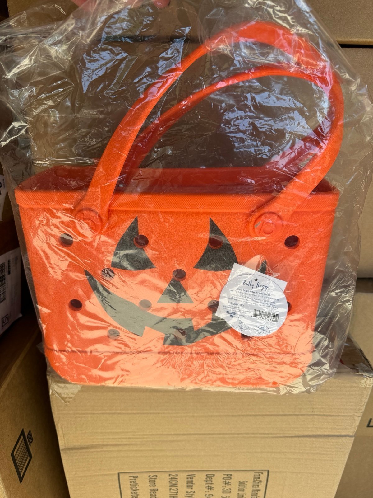 BNWT Jack-o’-lantern Bitty bogg bag