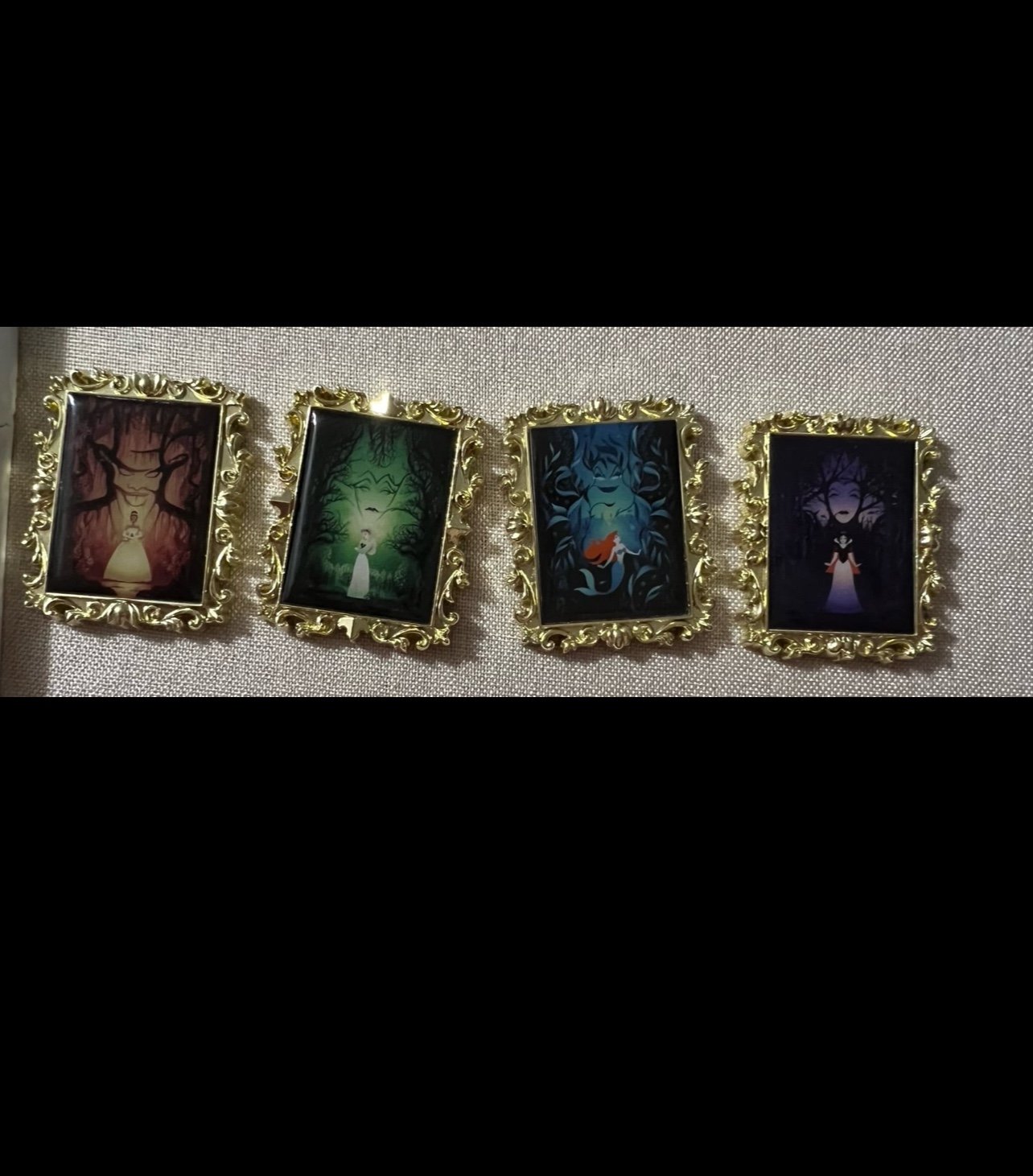 Disney Princess & Villains Frame Pin Set