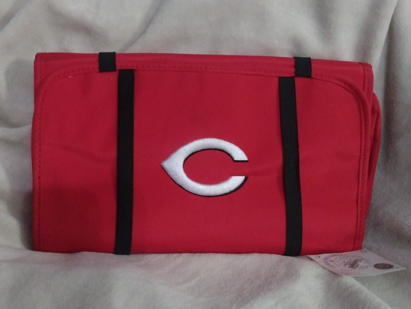 ❤️ REDS MAKEUP/ORGANIZER ❤️ NEW!!
