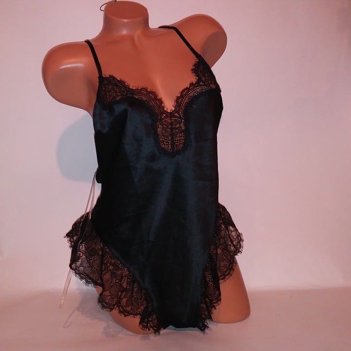 Victoria Secret Lingerie Teddy One Piece Bodysuit Black Lace Trim Satin Large
