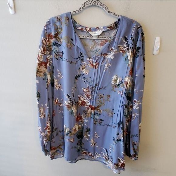 Christopher & Banks blue floral flowy feminine pin tucked blouse plus size 2X