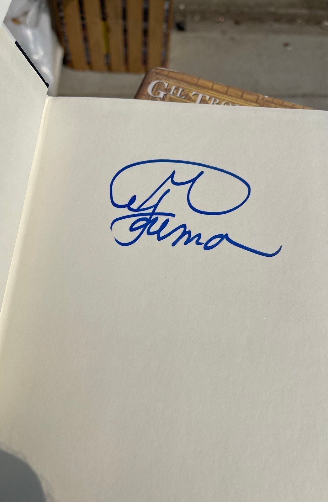 GEORGE FOREMAN SIGNED BY GEORGE BOOK 1ST