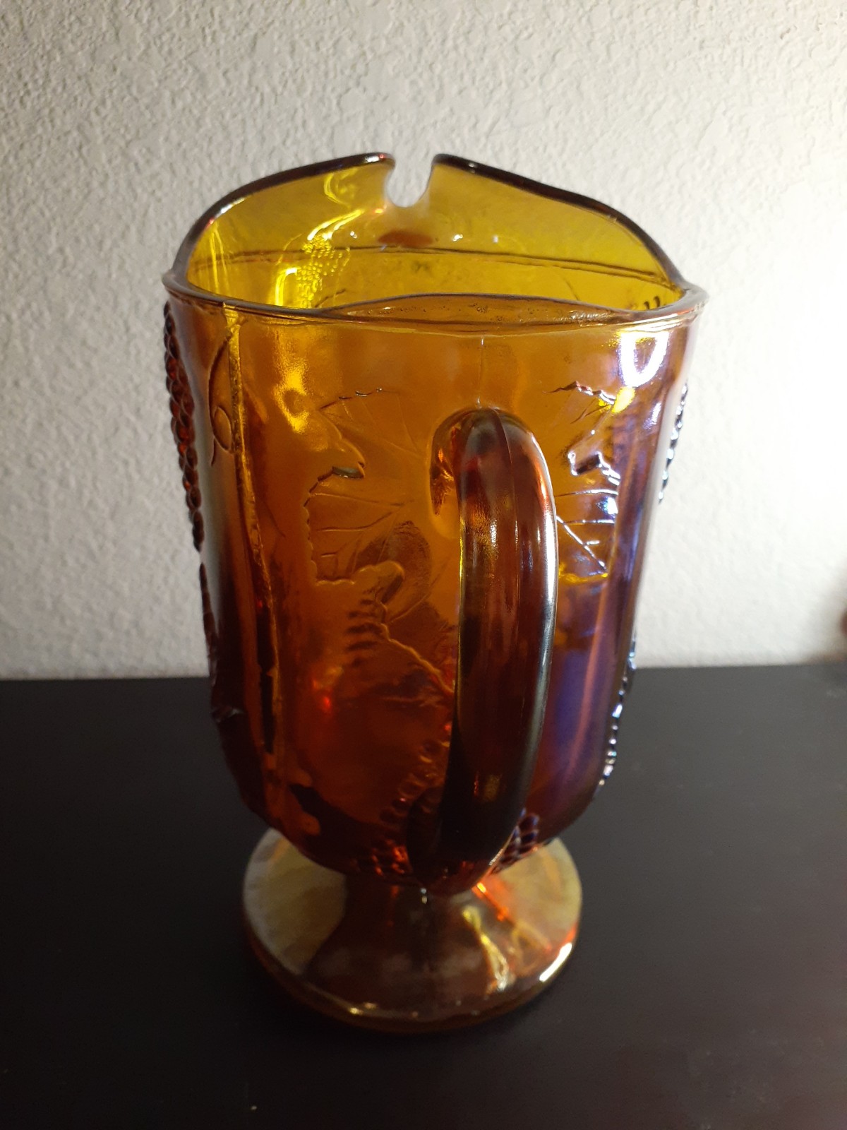 VTG 1970 Indiana shops Glass Marigold Carnival Glass Grape Pattern LARGE 11