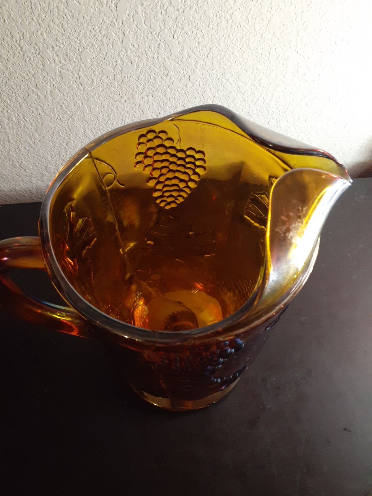 VTG 1970 Indiana shops Glass Marigold Carnival Glass Grape Pattern LARGE 11