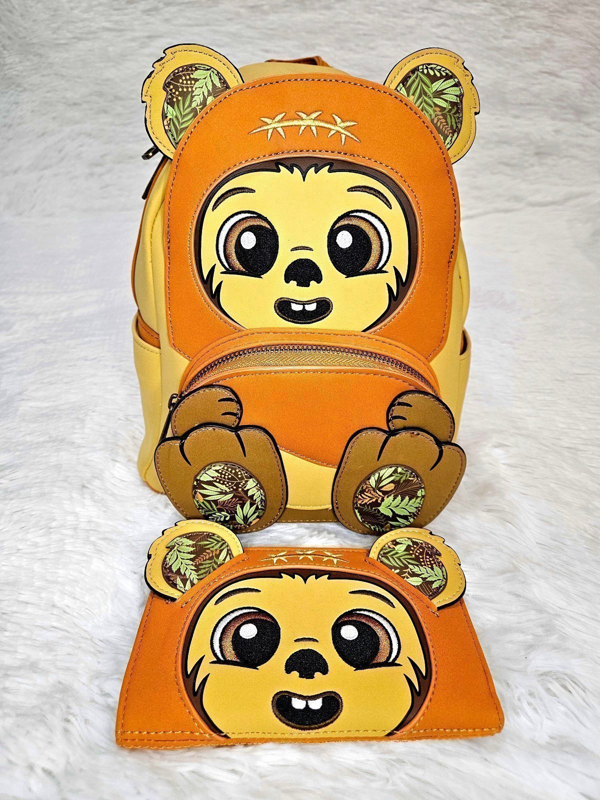 Loungefly Star Wars Ewok Footsie mini Backpack and Wallet Set(A)