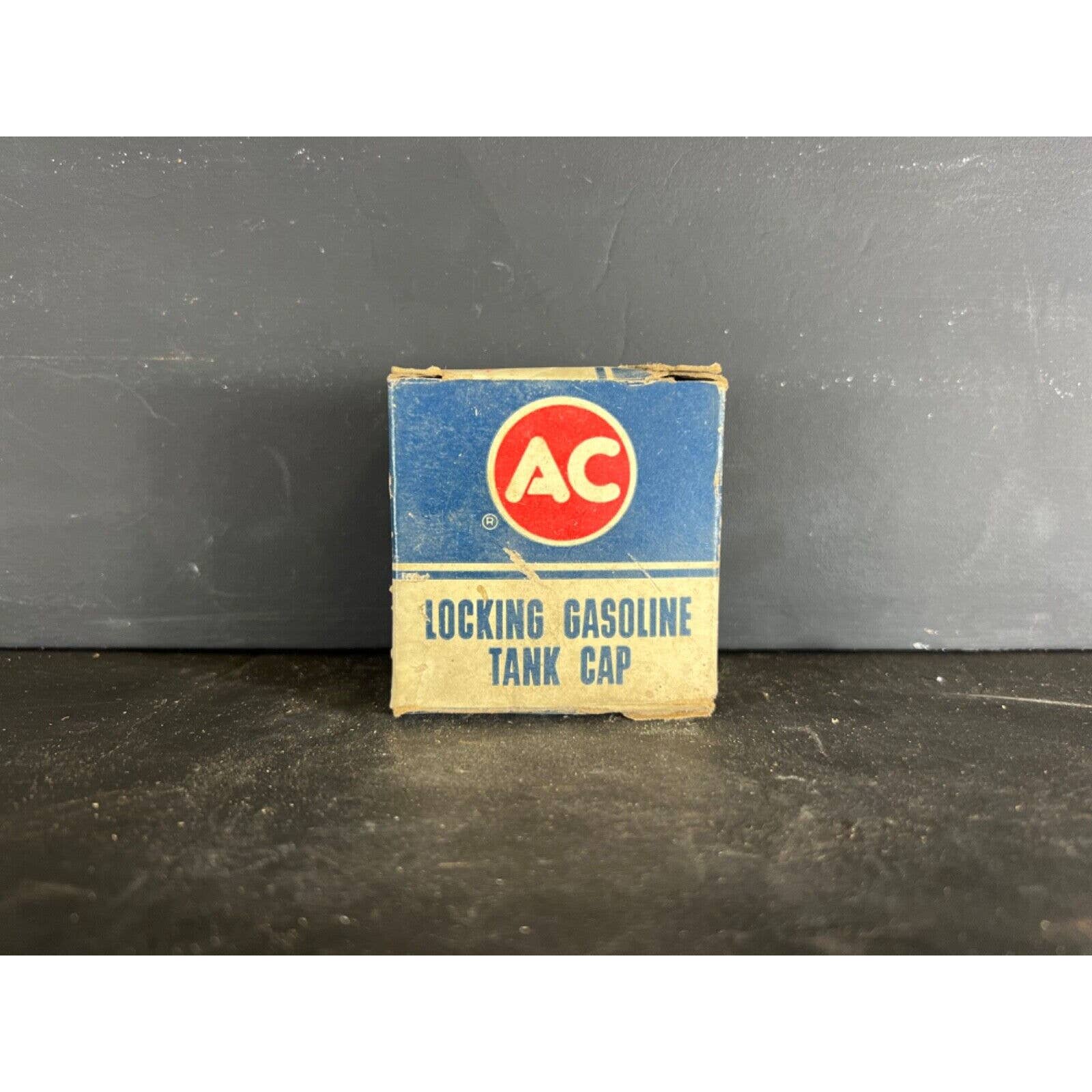 Vintage AC NOS Gas Gasoline Cap GT68L 6410408 Cadillac Coupe Deville Eldorado GM