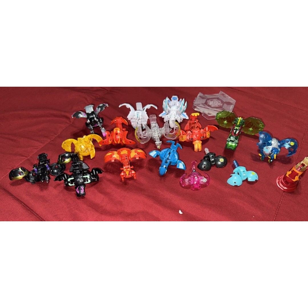 Bakugan Bundle Of 17 Figures