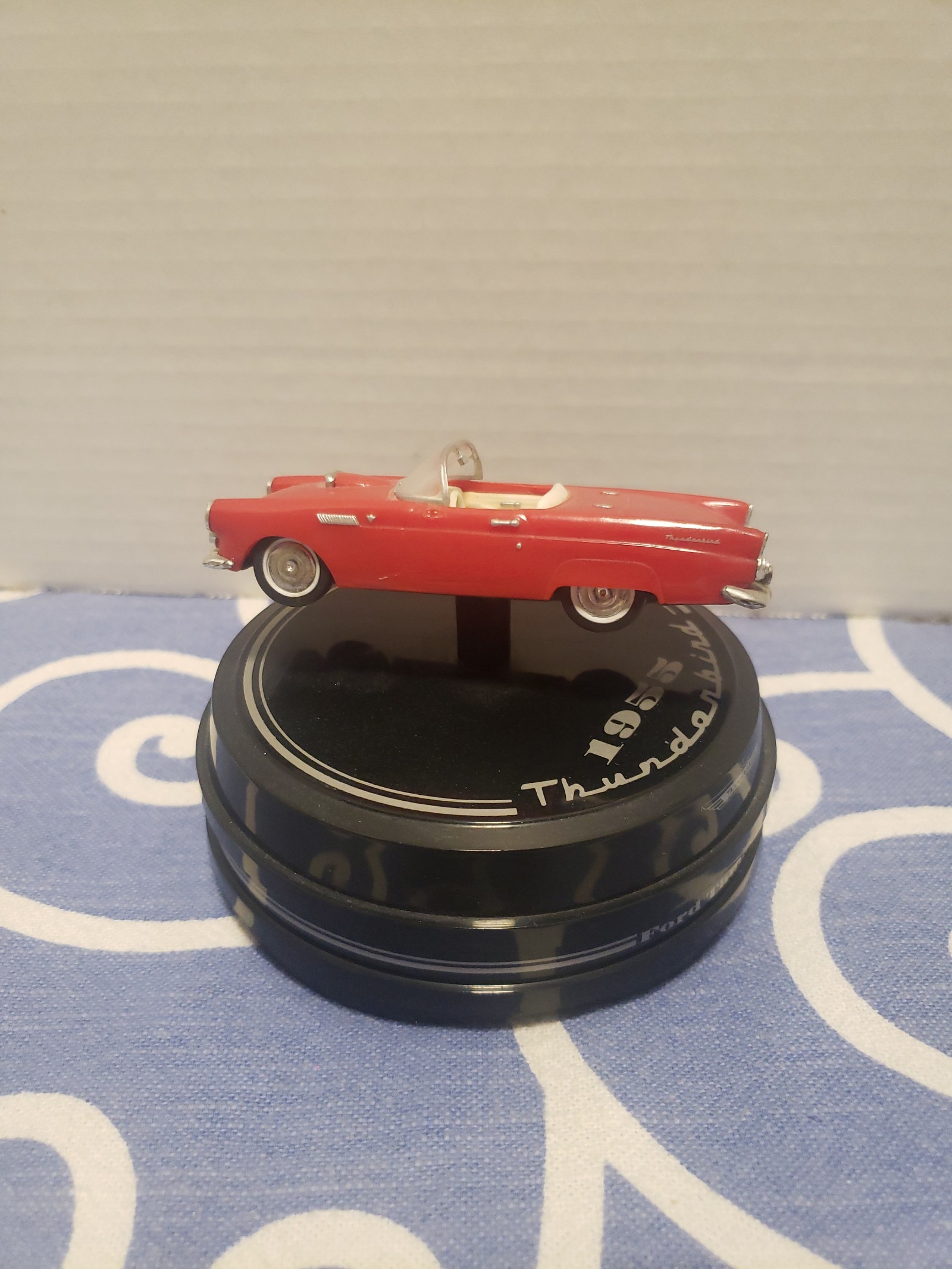 1955 Ford Thunderbird collectors mini musical box plays fun ,fun, fun.