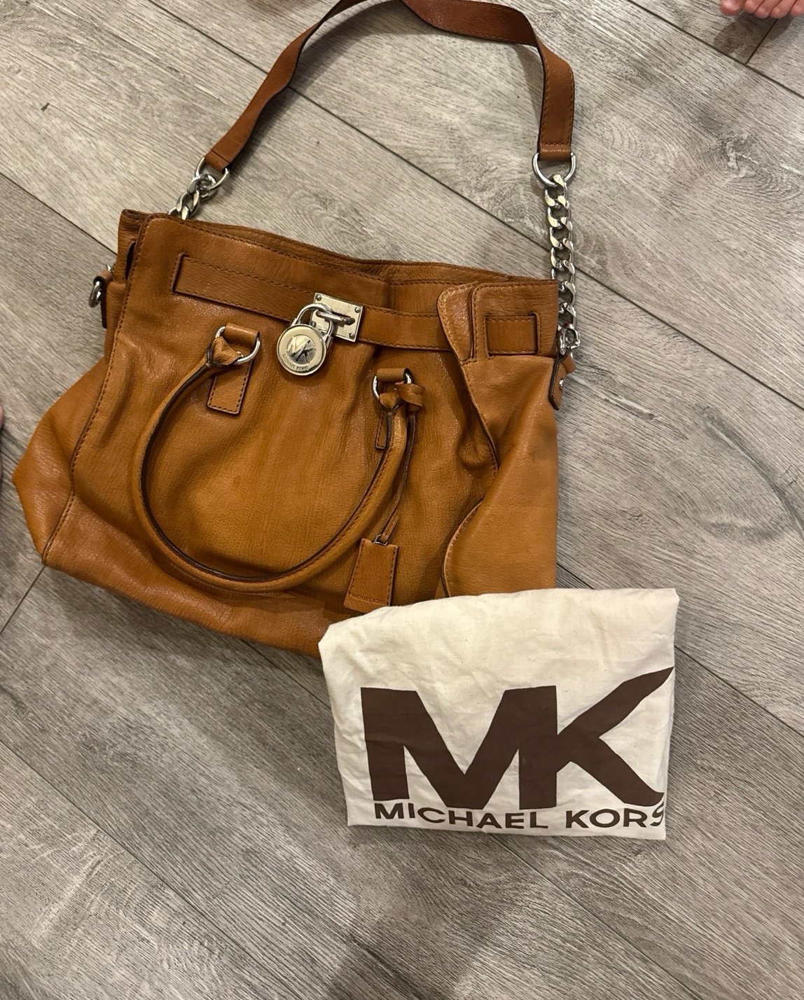 Michael Kors Hamilton Brown Leather Large Satchel Shoulder Bag W/ Lock and Key