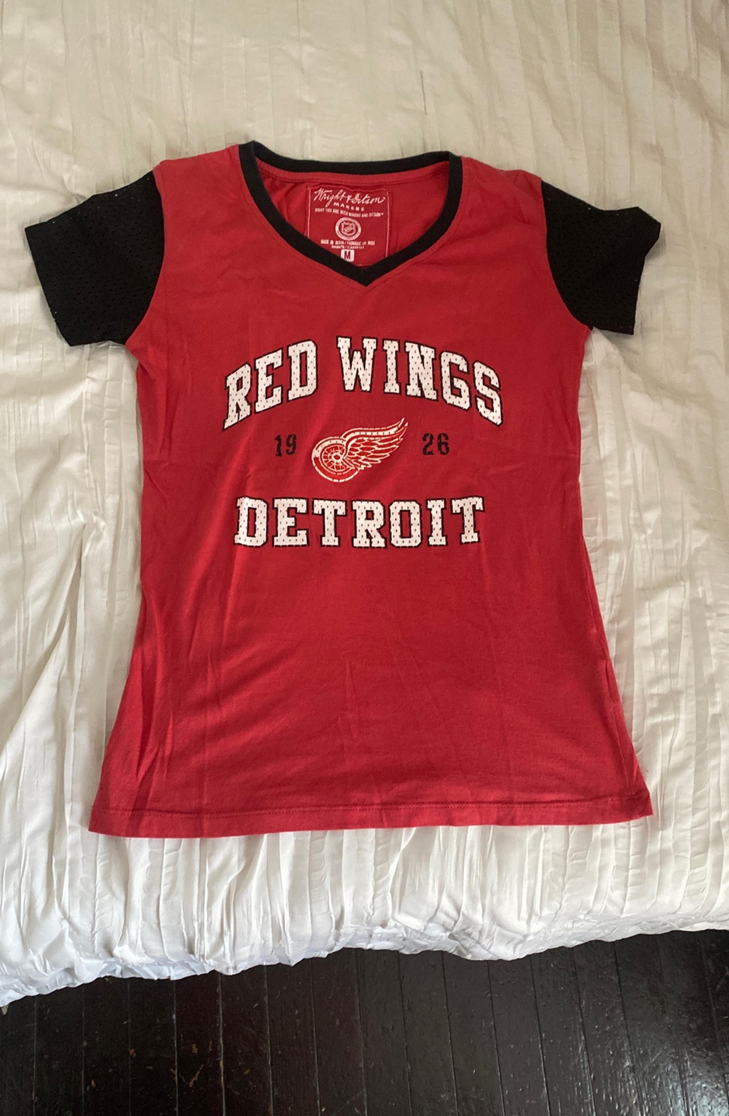 Detroit Red Wings Women’s T-Shirt