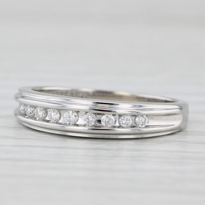 0.15ctw Diamond Wedding Band 14k White Gold Size 7.25 Stackable Ring