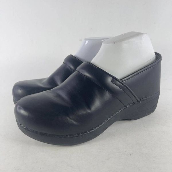 Dansko XP 2.0 Women's Black Leather Clog US 9.5 slip on Comfort Nursing Shoes