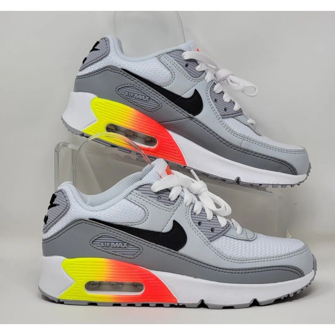 Nike Air Max 90 GS Size 4Y / Women’s 5.5 Wolf Grey Gradient Cassette DR8924-001