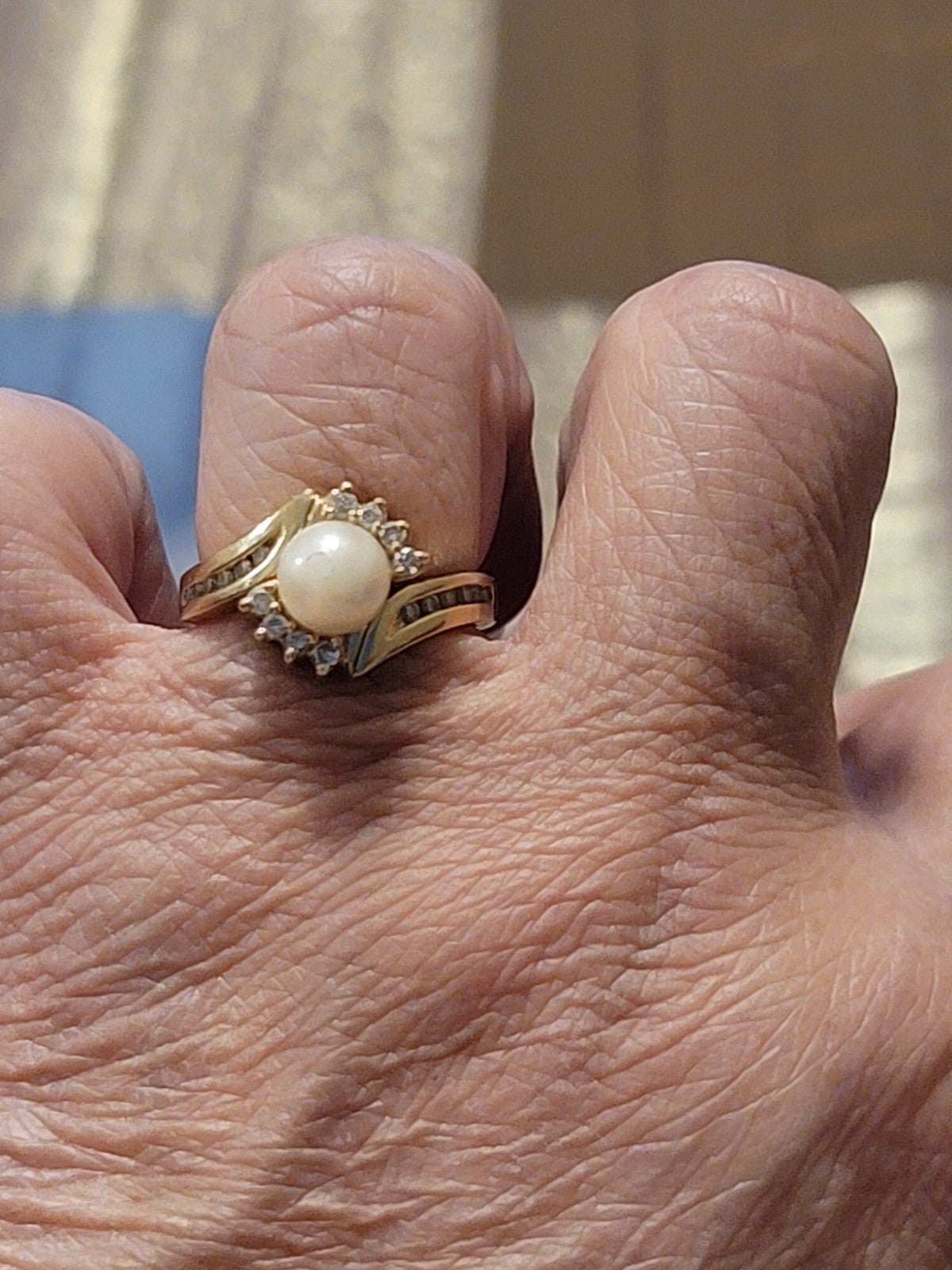 14K Pearl & Diamond Ring - Size 7