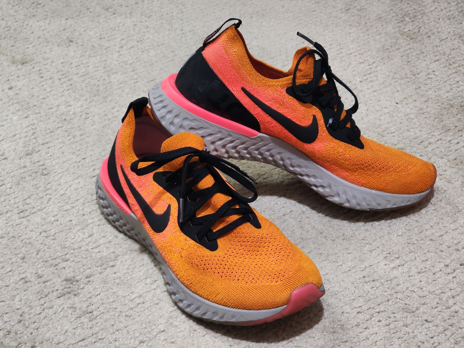 Nike Epic React Flyknit 2 Orange Size 6.5Y Shoes