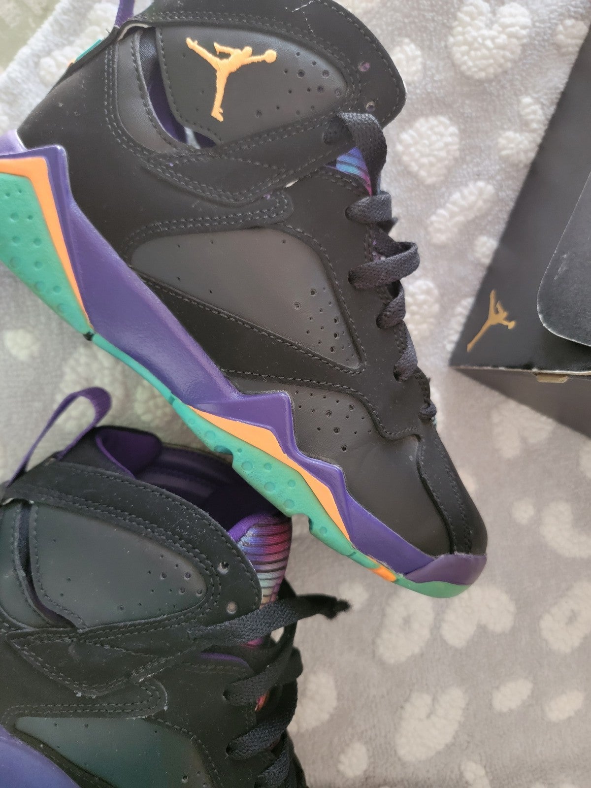 Air Jordan 7 Retro GG 'Lola Bunny'
