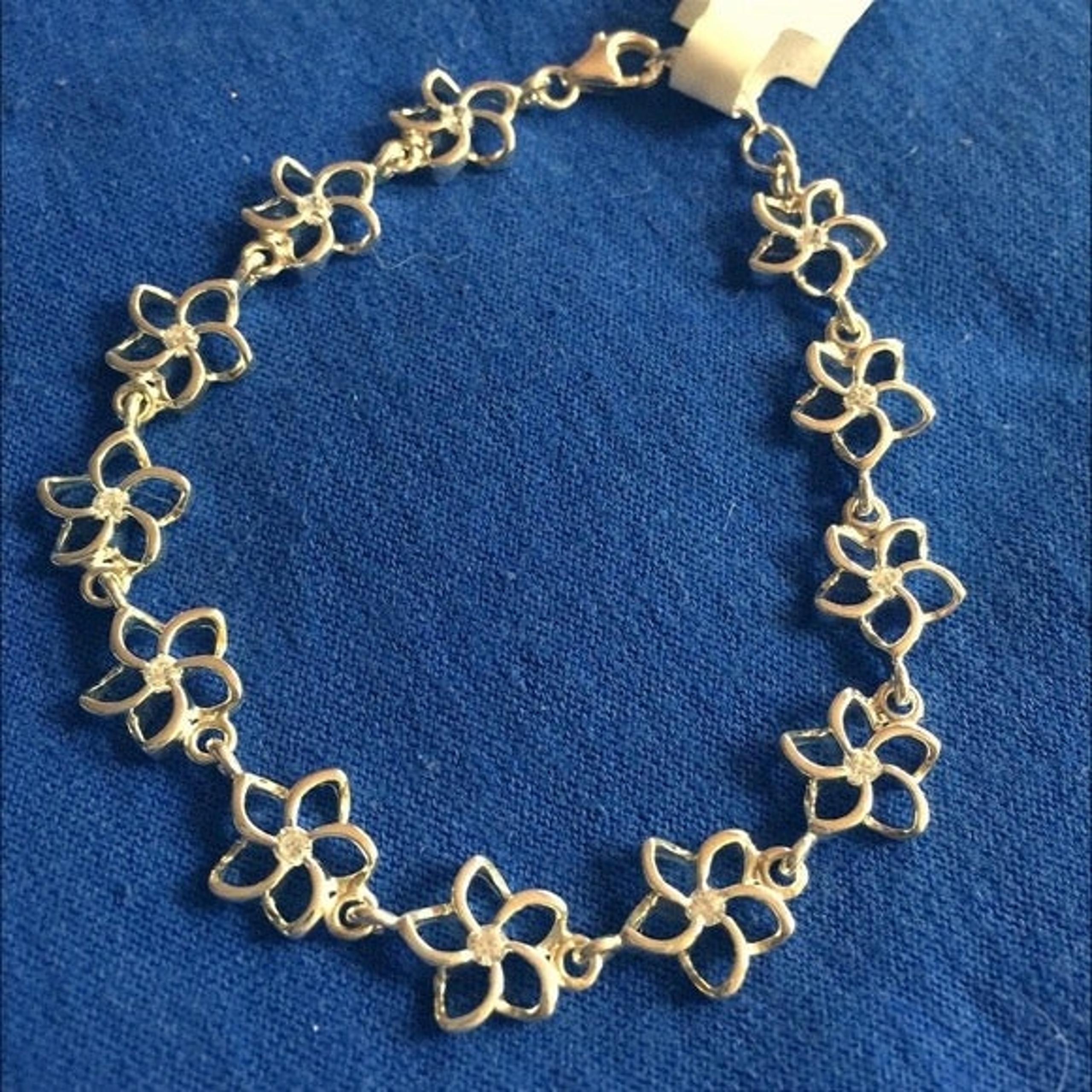 K&W Sterling Silver 10mm Flow. Bracelet