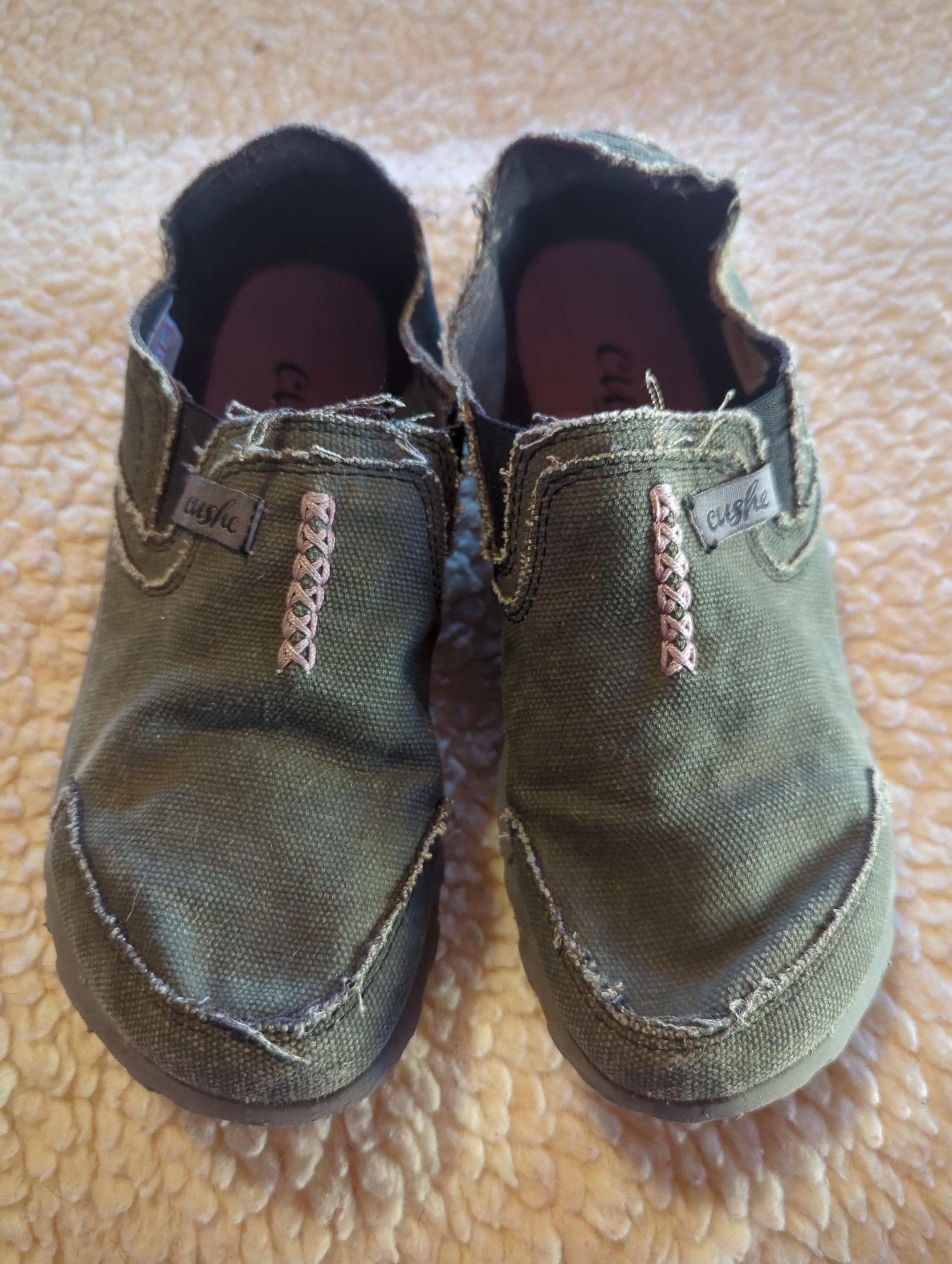 Women's cushe shoes