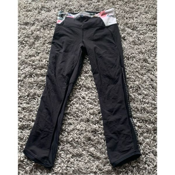 Lululemon Extra Mile Black reflective CROP LEGGINGS sz 2 21”