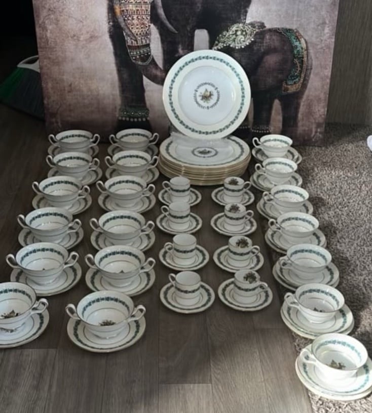 Wedgwood Appledore W3257 Bone China 74 Piece Dinnerware Set