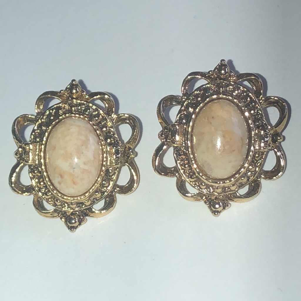 Vintage Gold Tone & Oval Faux Stone Pierced Earrings