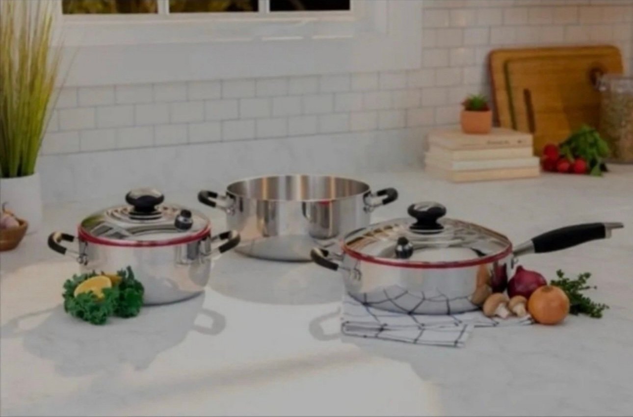 Royal Prestige complementary cooking system.