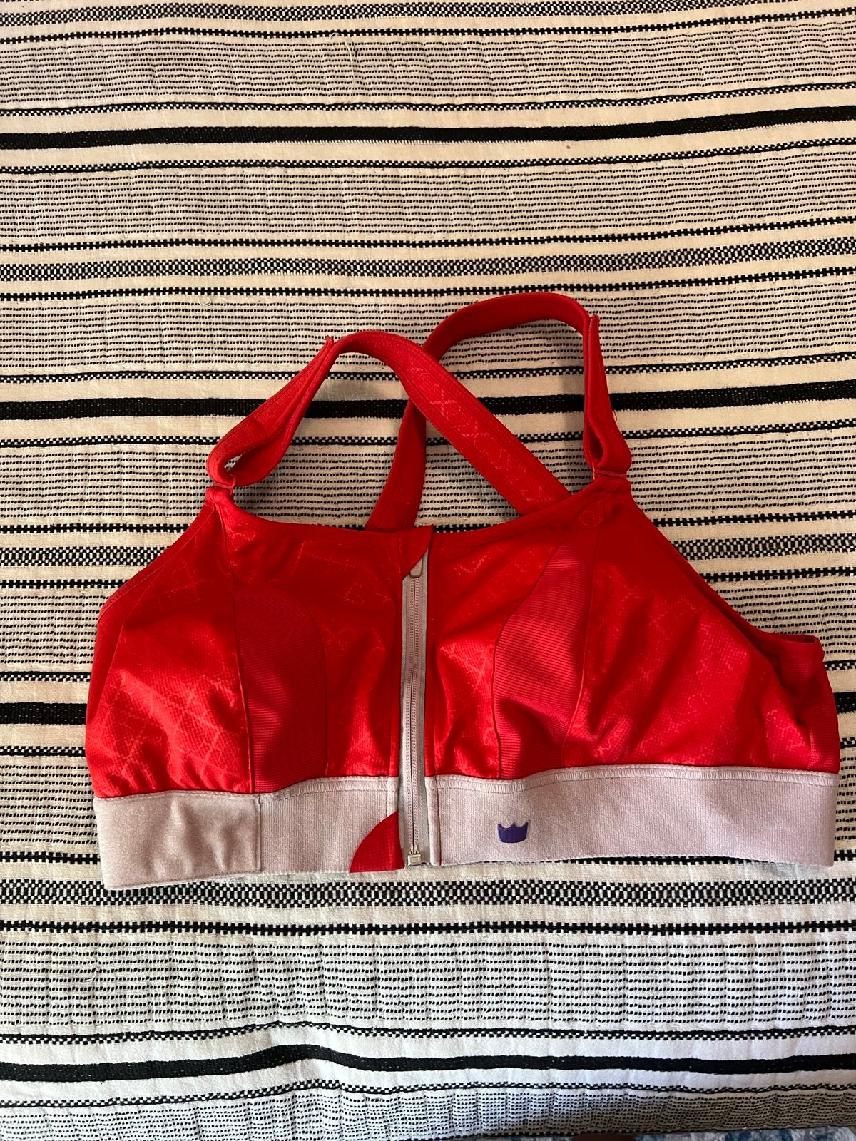 shefit sports bra