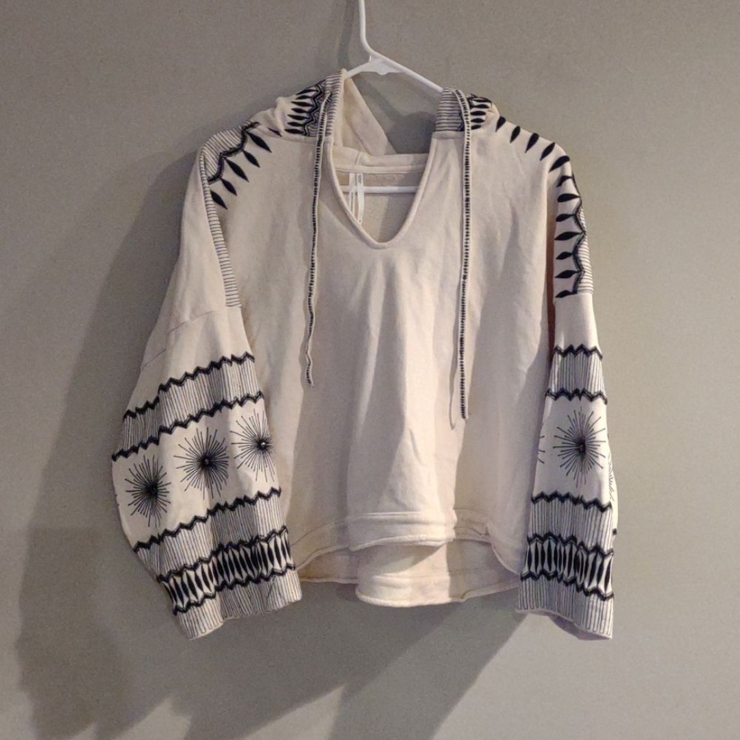 Anthropologie womens medium oversized slouchy cream embroidered hoodie top
