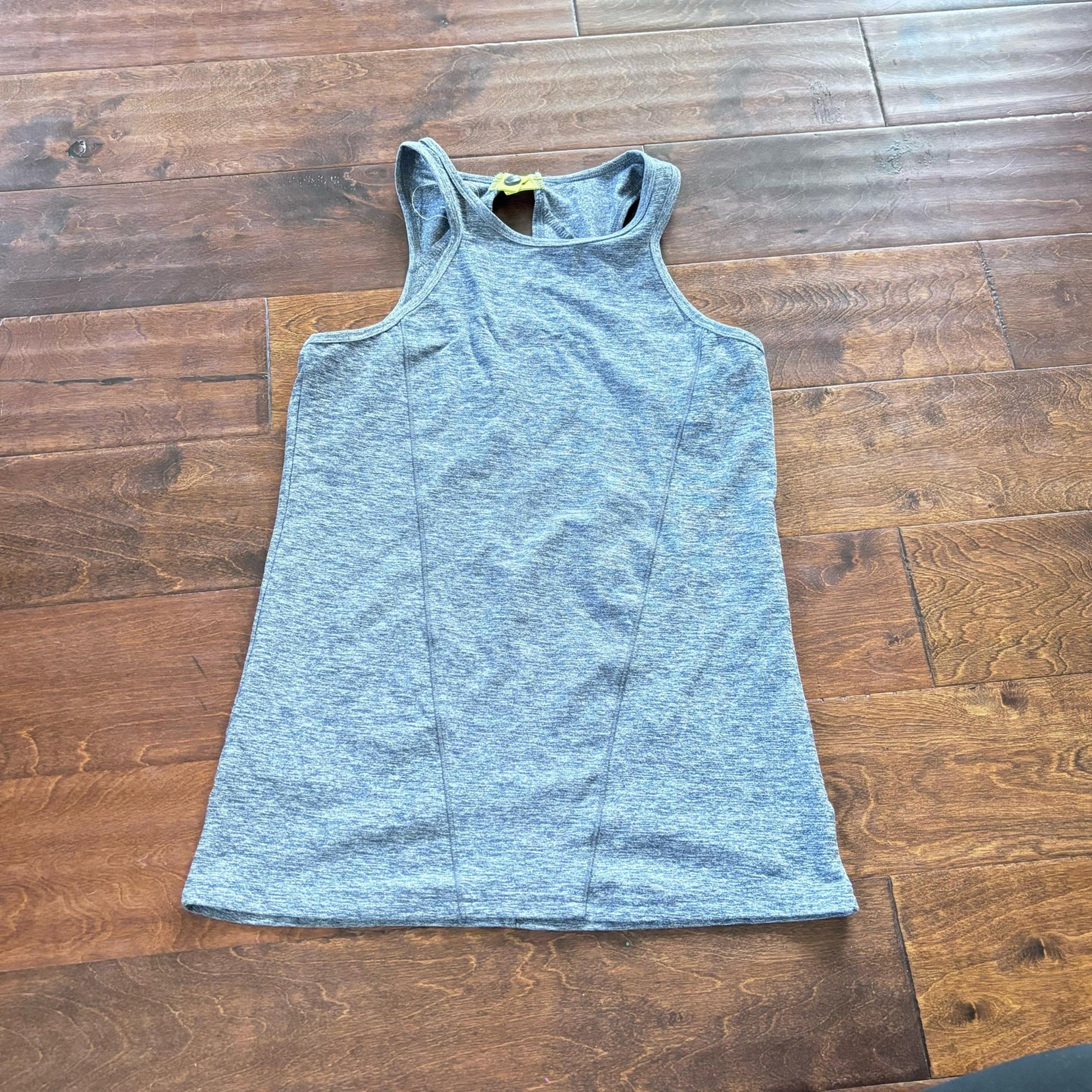 Oiselle Women's Size 6 O'Snap Racer Back Tank Top Gray Athletic Shirt Keyhole