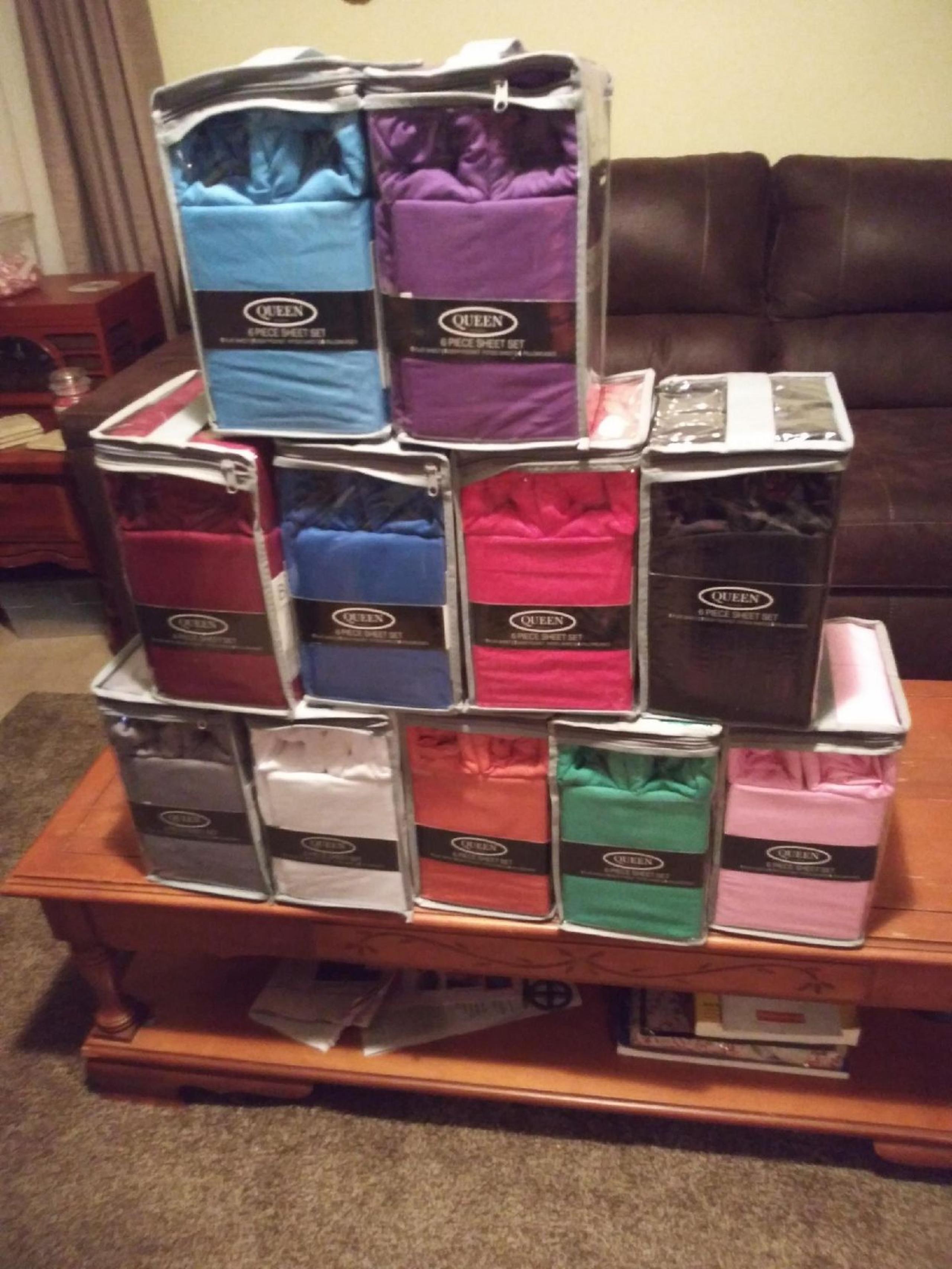 Bamboo Queen set sheets with 4 pillowcas