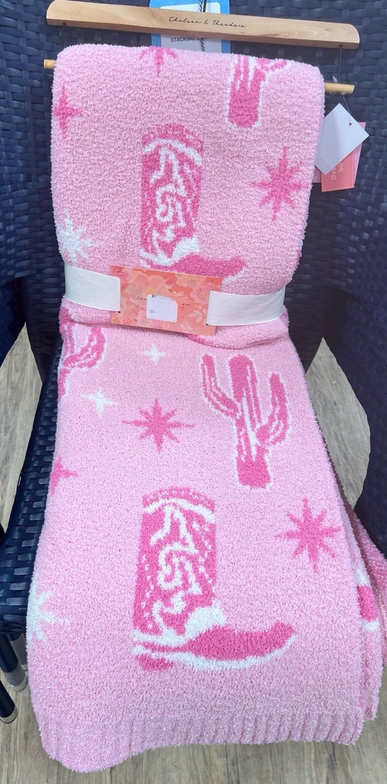 Pink cowgirl boots knit throw !