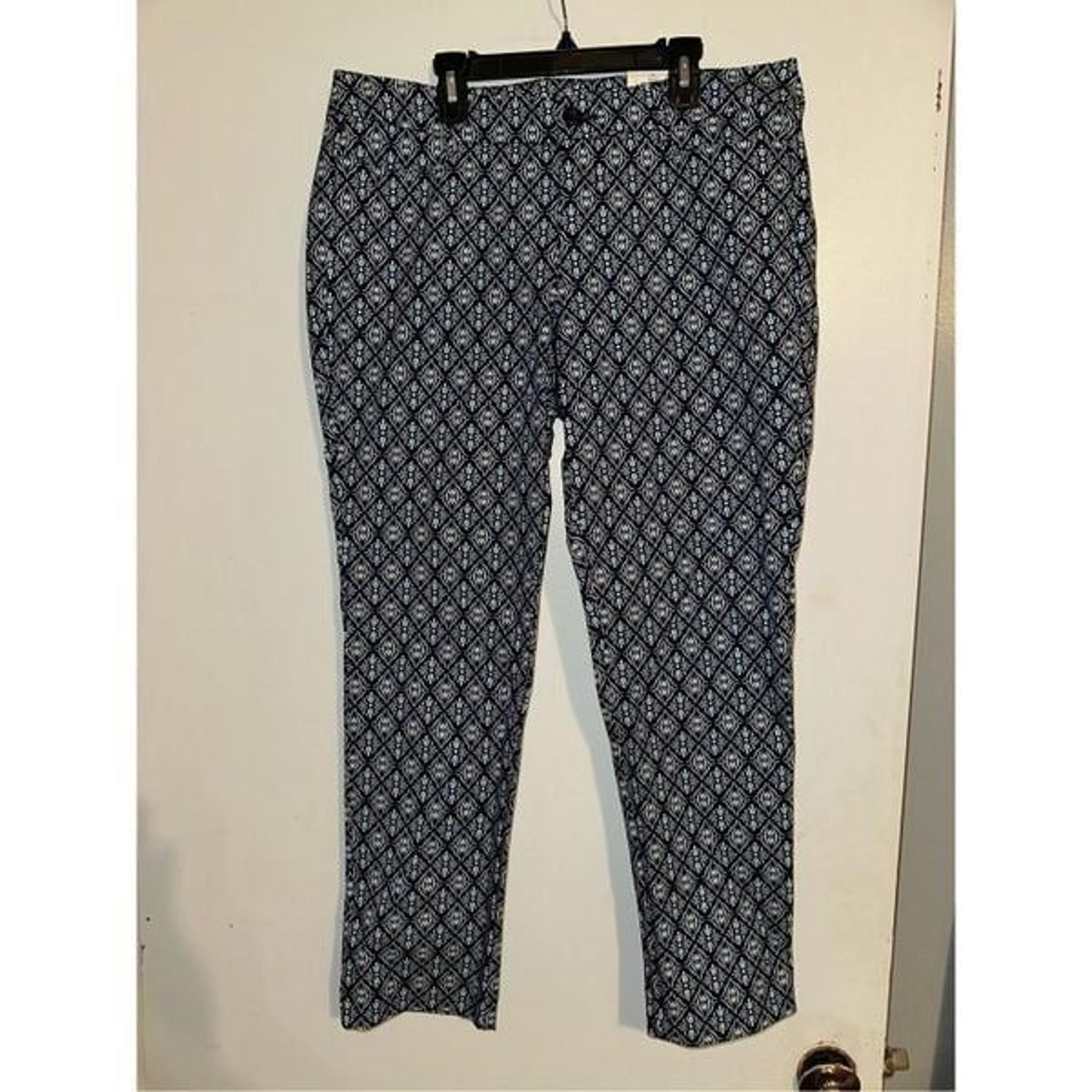St John’s Bay Mid rise Ankle pants women size 12 NWT